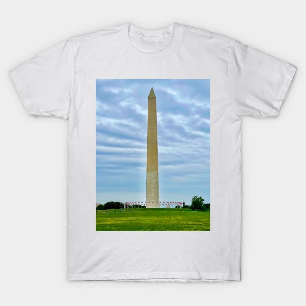 Washington Monument T-Shirt by Leecan